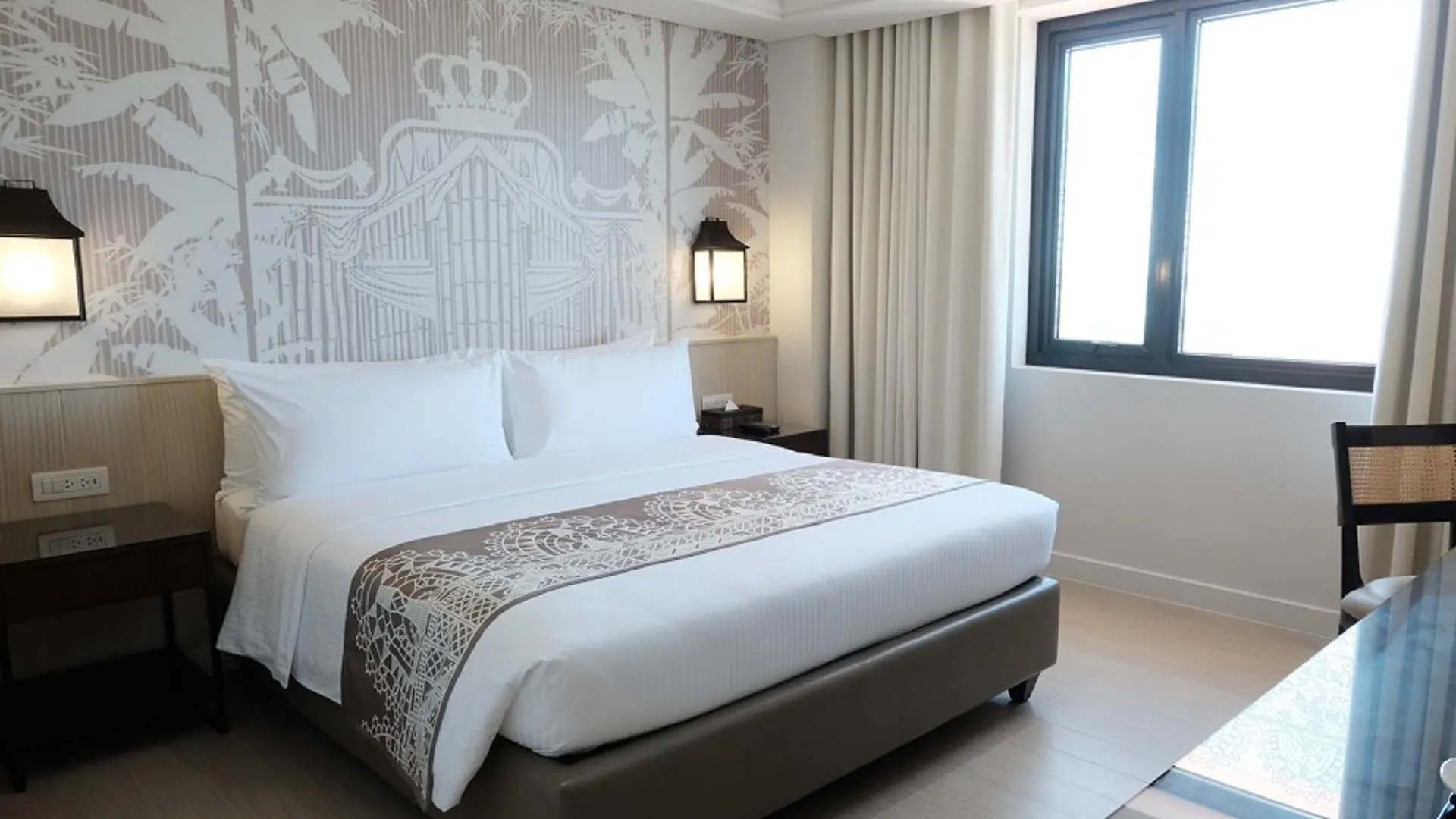 Mella Hotel Paranaque City 4*,