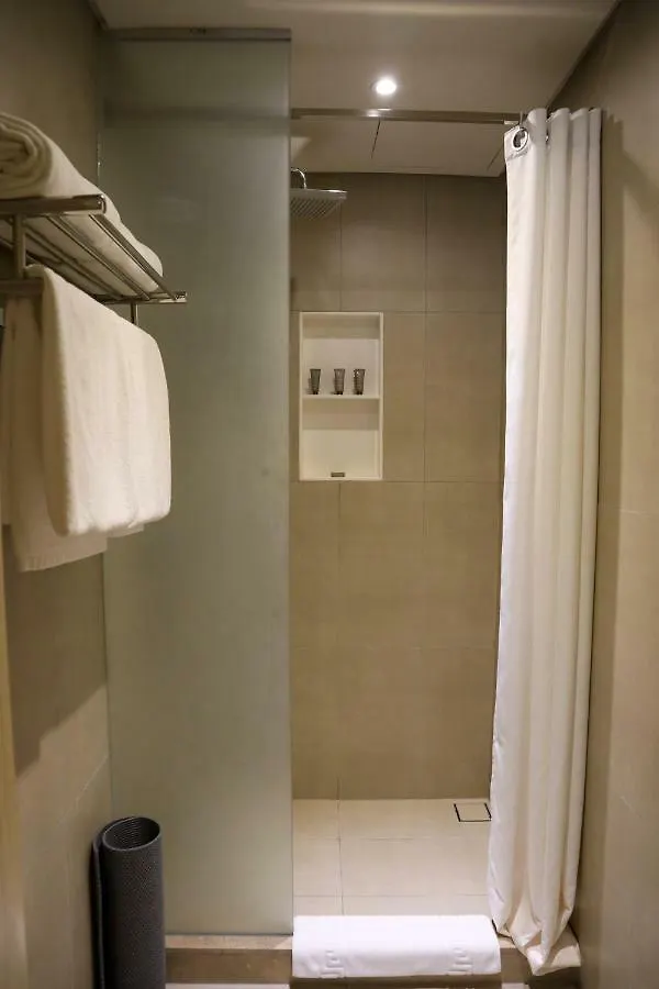Mella Hotel Paranaque City