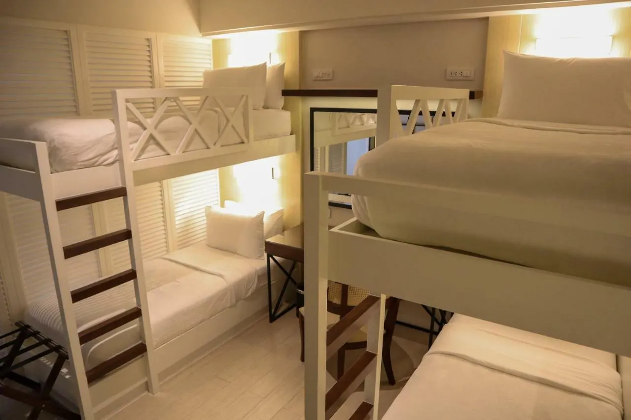 Mella Hotel Paranaque City